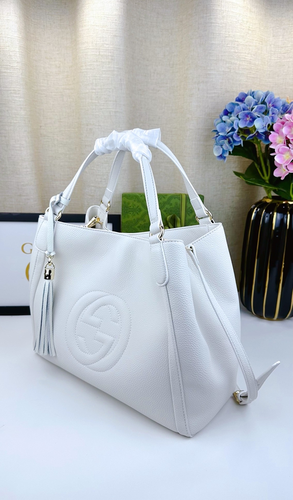 激安グッチバッグコピー側面デザイン